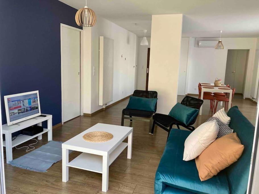 Quai Sud - Gare, 100 M2, Parking, Wifi, Superette, Lave Linge Apartment Angers Exterior photo