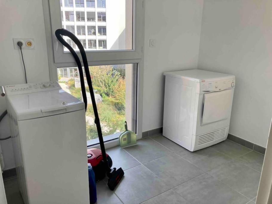 Quai Sud - Gare, 100 M2, Parking, Wifi, Superette, Lave Linge Apartment Angers Exterior photo